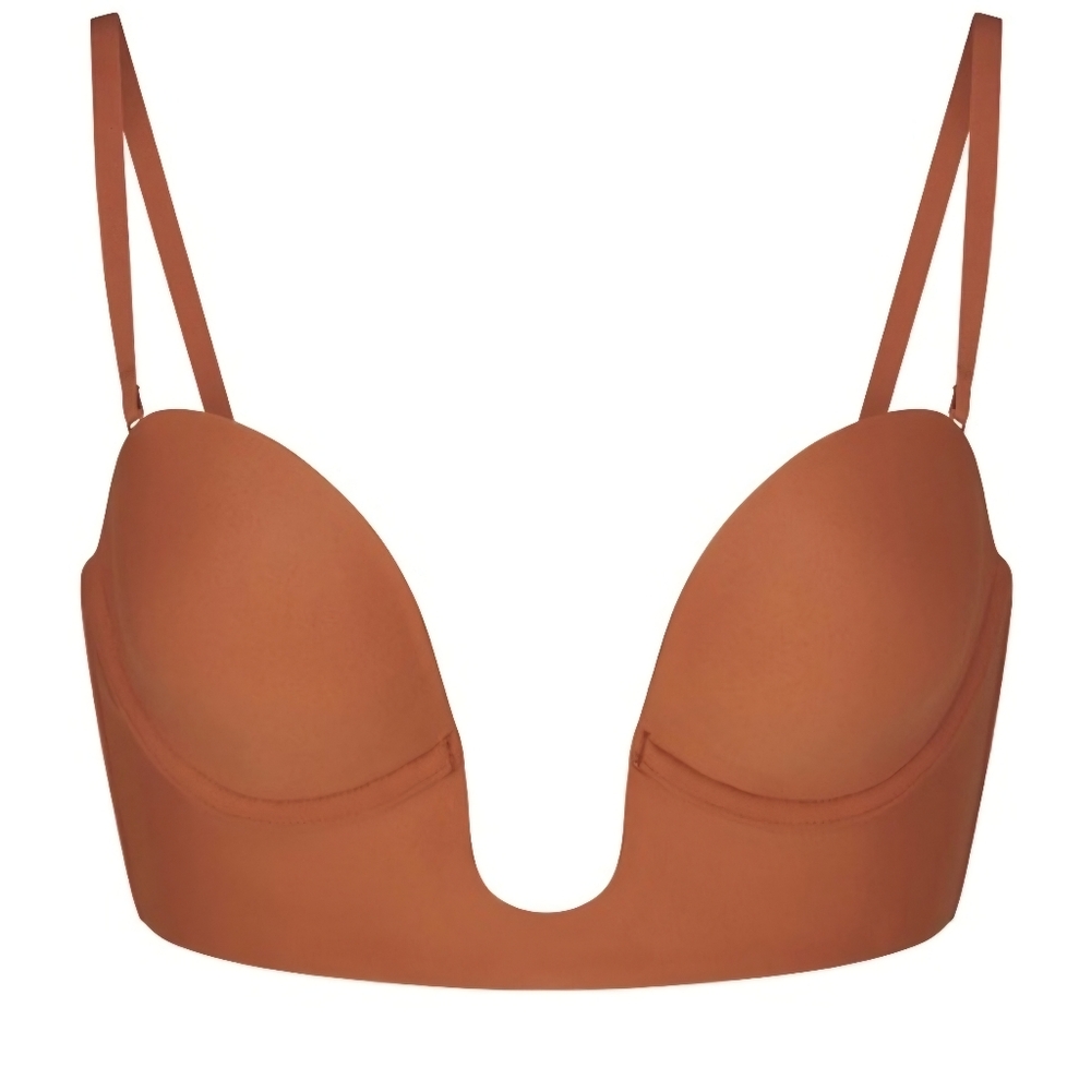SKIMS  DEEP PLUNGE SHAPEWEAR BRAS.  NEW  WITH TAG